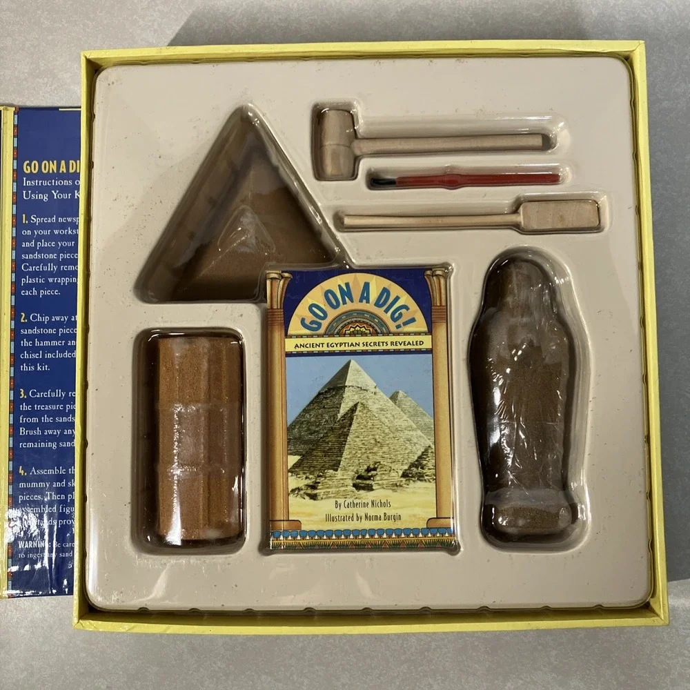 Vtg Go On A Dig Ancient Egyptian Secret Revealed Archaeology Excavation Kit STEM